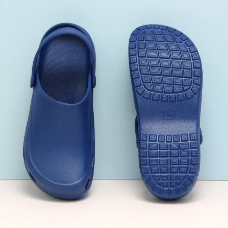 Hot Sale Clinic Surgery Shoes Light Weight Dental Clinic Clogs Anti Slip Nurse Slippers Cheap Back Strap Medical Clogs 5X03-08