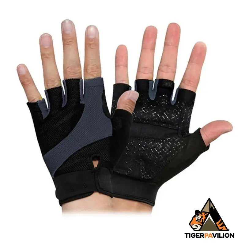 Fitness gloves, half finger, men's and women's anti slip and wear-resistant sports gloves