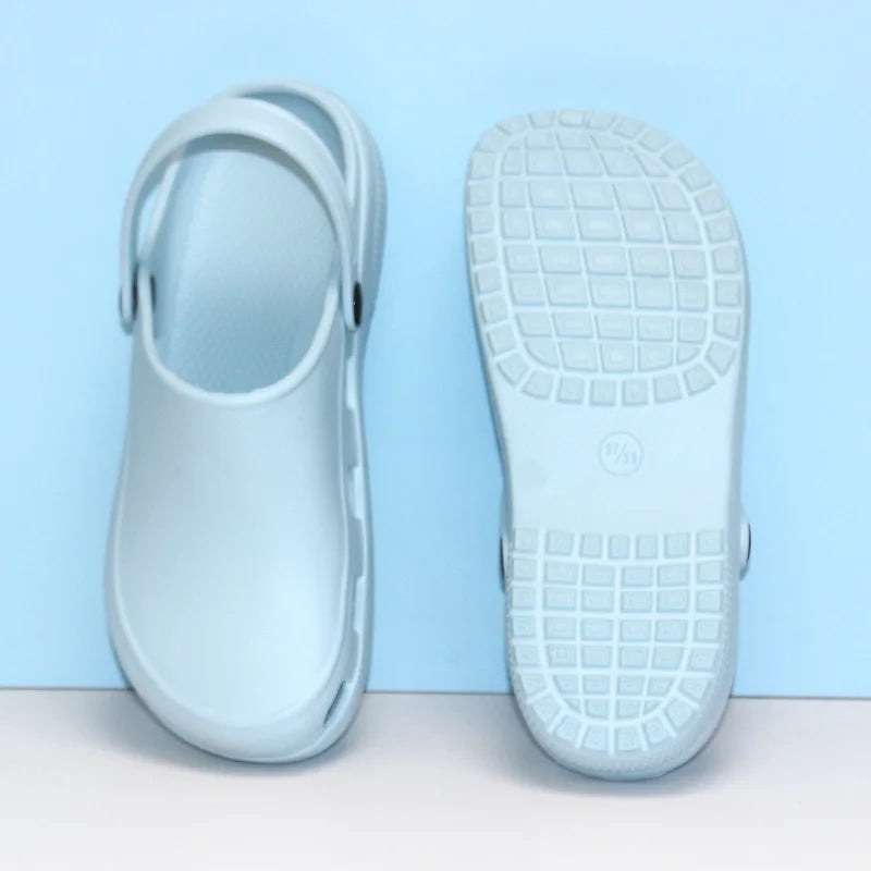 Hot Sale Clinic Surgery Shoes Light Weight Dental Clinic Clogs Anti Slip Nurse Slippers Cheap Back Strap Medical Clogs 5X03-08